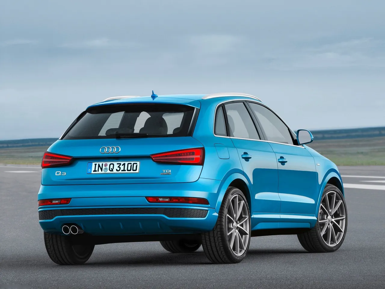 Audi Q3 (2015) – zadní tříčtvrteční pohled