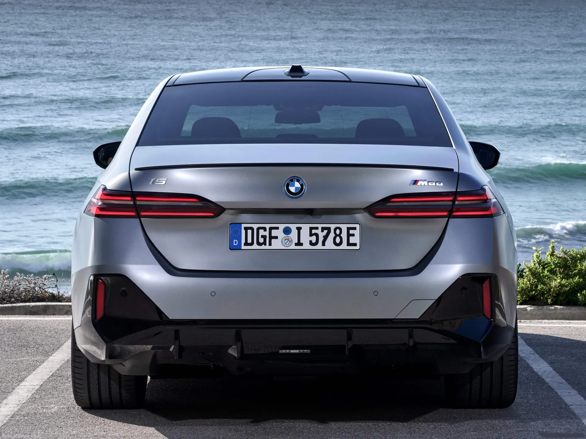 BMW i5 M60 (2024) – zezadu