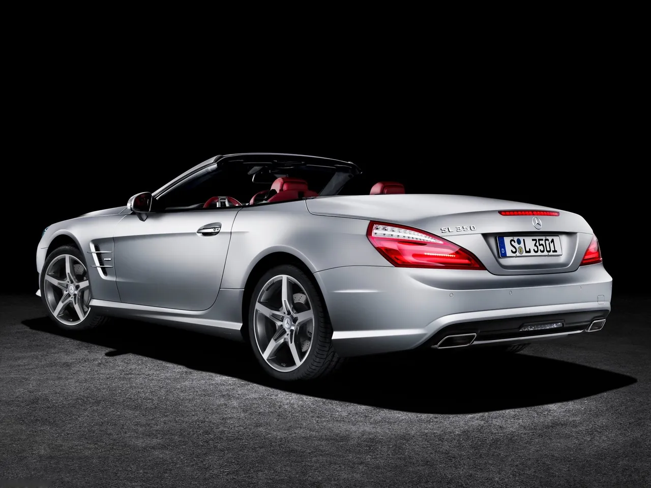 Mercedes-Benz SL-Class (2013) – zadní tříčtvrteční pohled