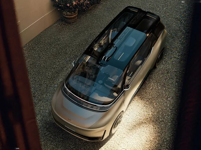 Geely Eva Cab Concept (2026)
