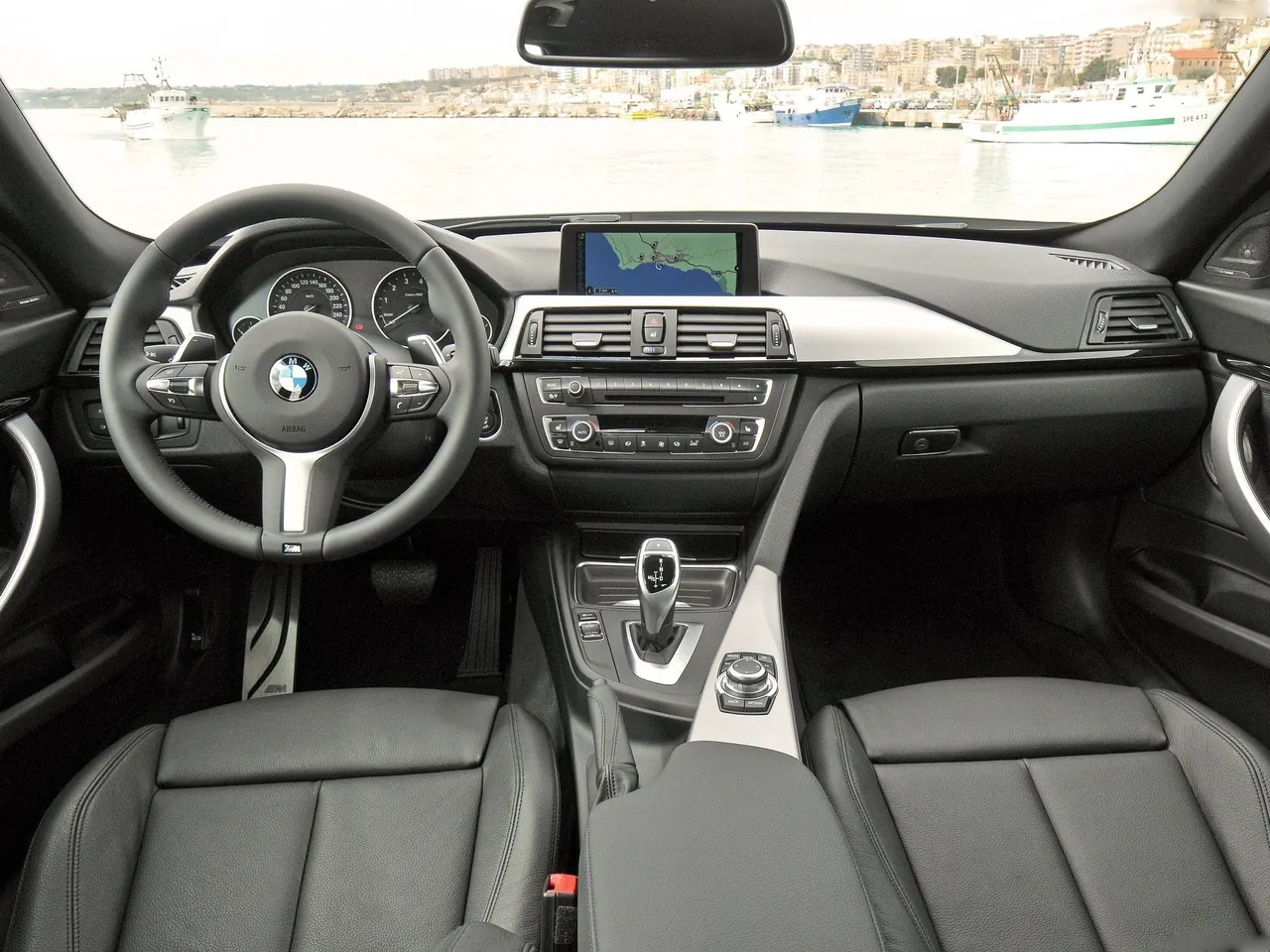 BMW 3-Series Gran Turismo (2014) – interiér