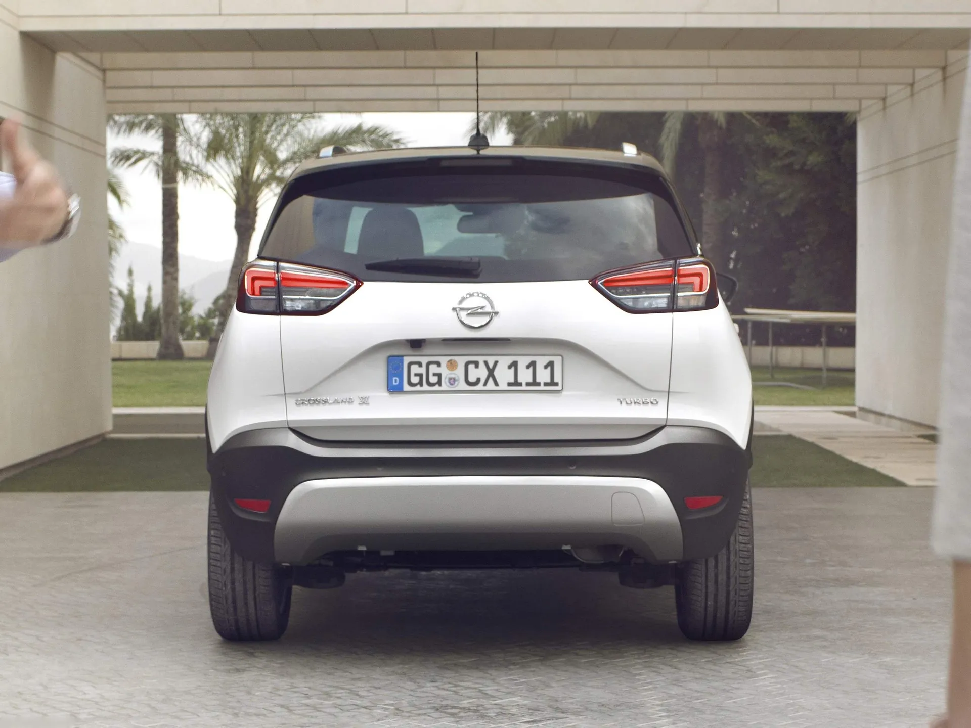 Opel Crossland X (2018) – zezadu