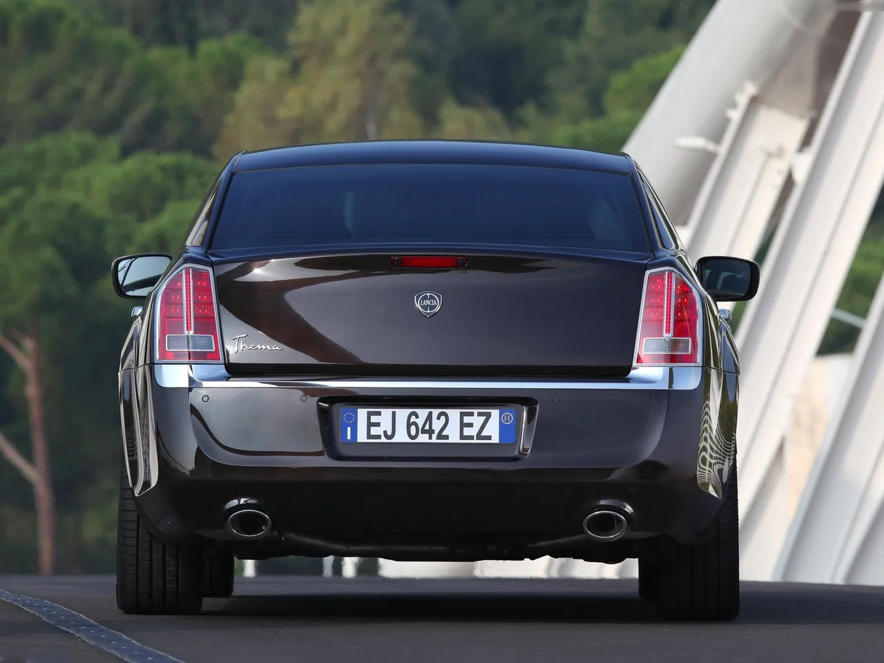 Lancia Thema (2012) – zezadu