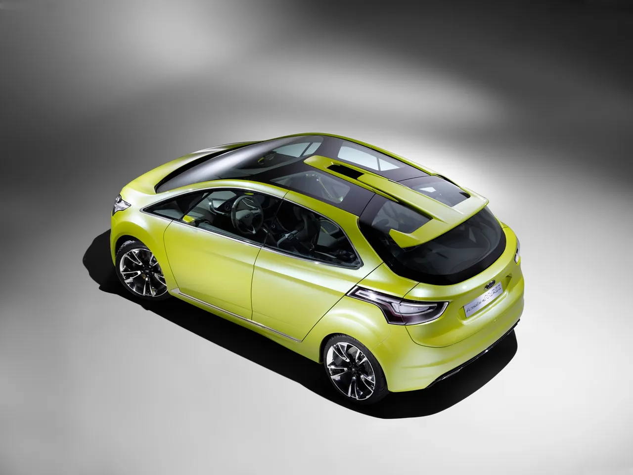 Ford iosis MAX Concept (2009) – zadní tříčtvrteční pohled