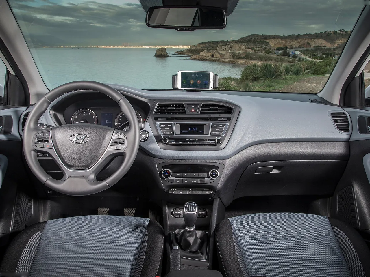 Hyundai i20 (2015) – interiér