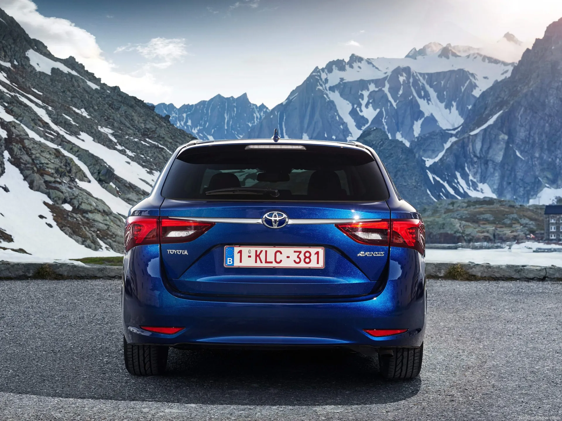 Toyota Avensis Touring Sports (2016) – zezadu