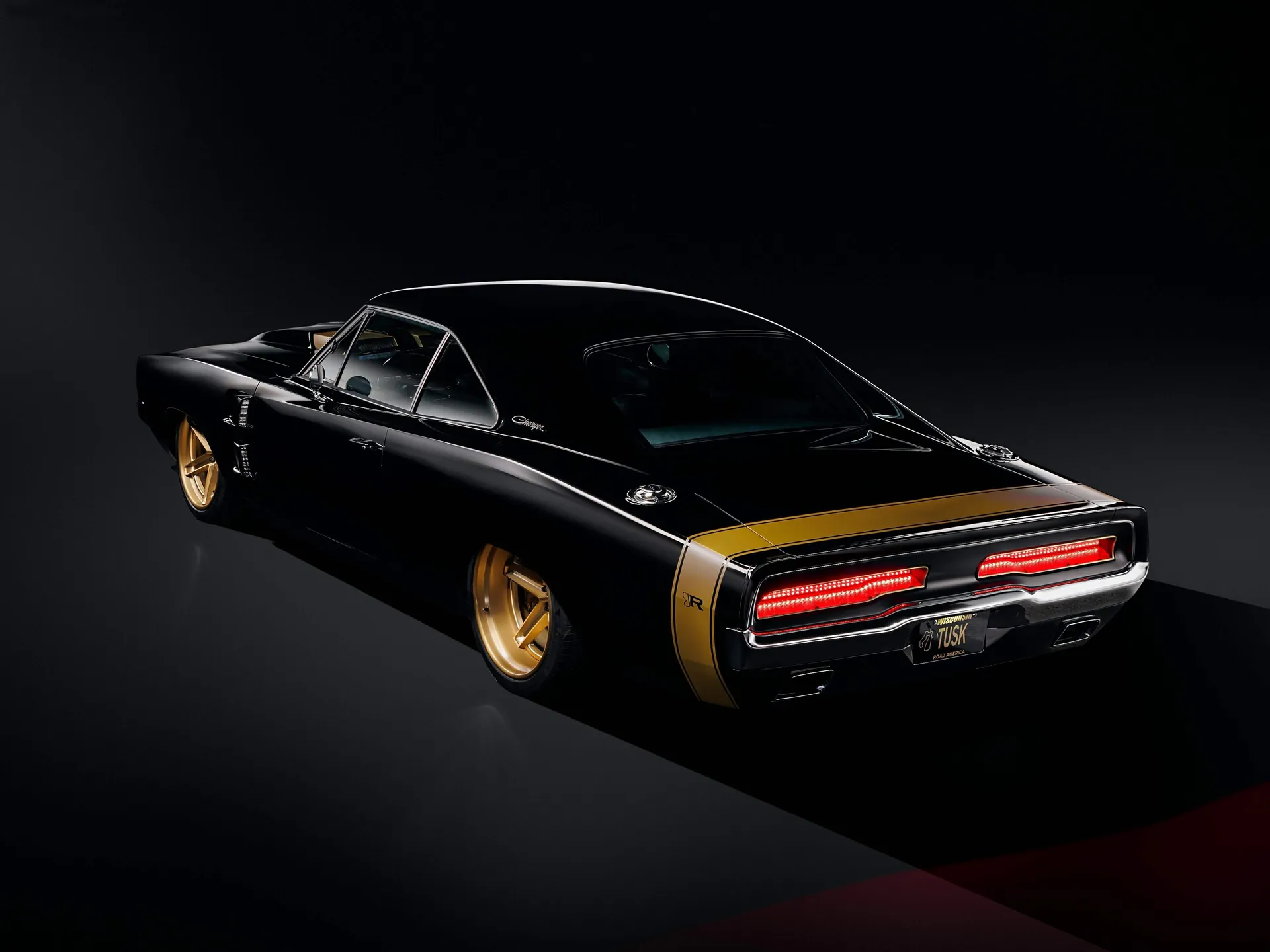 Dodge Charger TUSK by Ringbrothers (1969) – zadní tříčtvrteční pohled