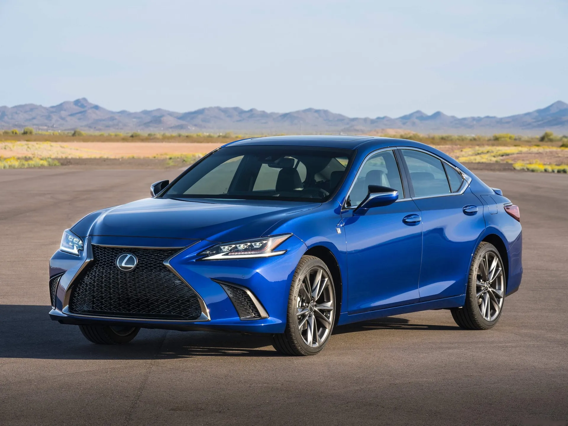 Lexus ES (2019)