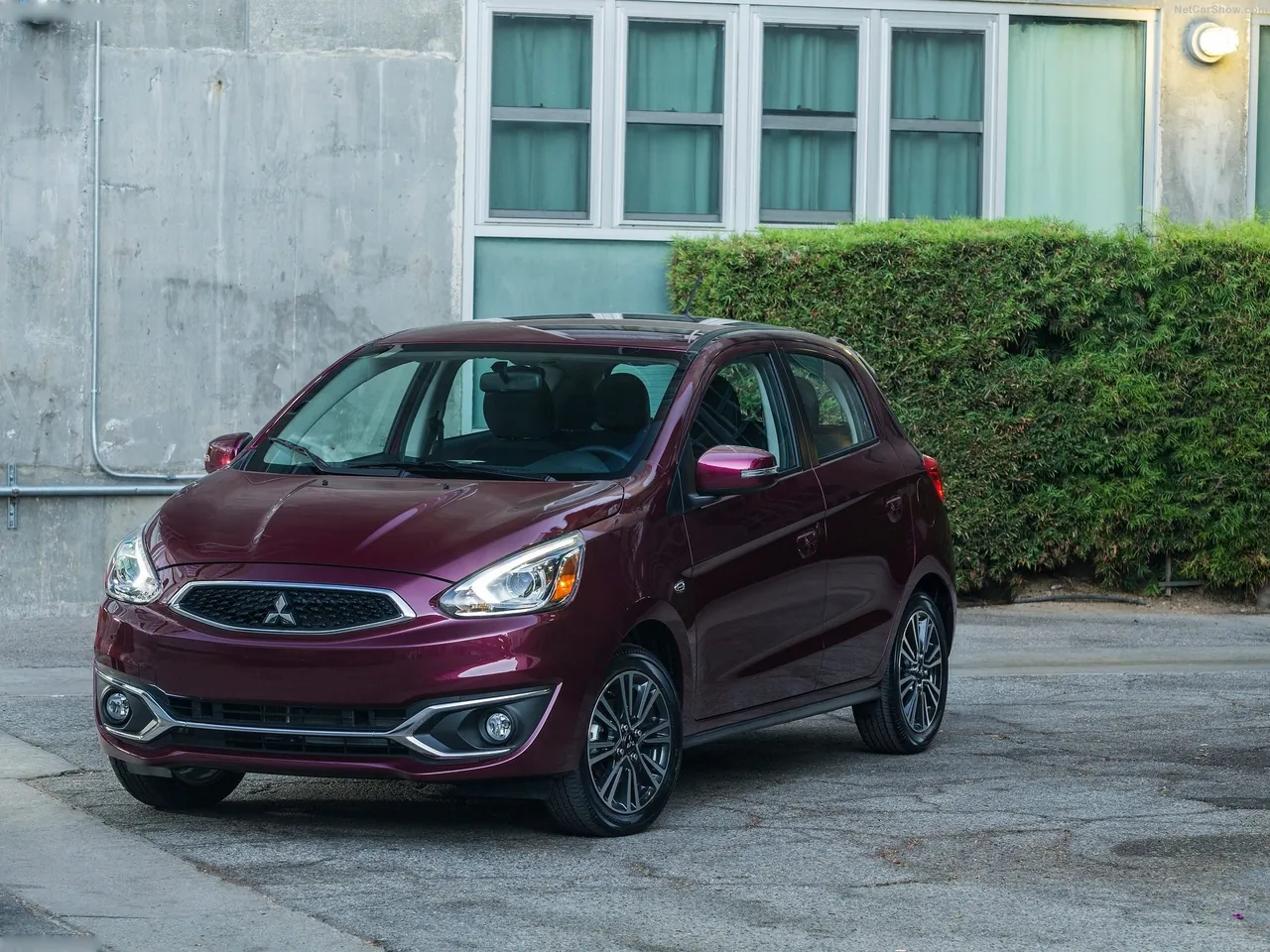 Mitsubishi Mirage GT (2017)