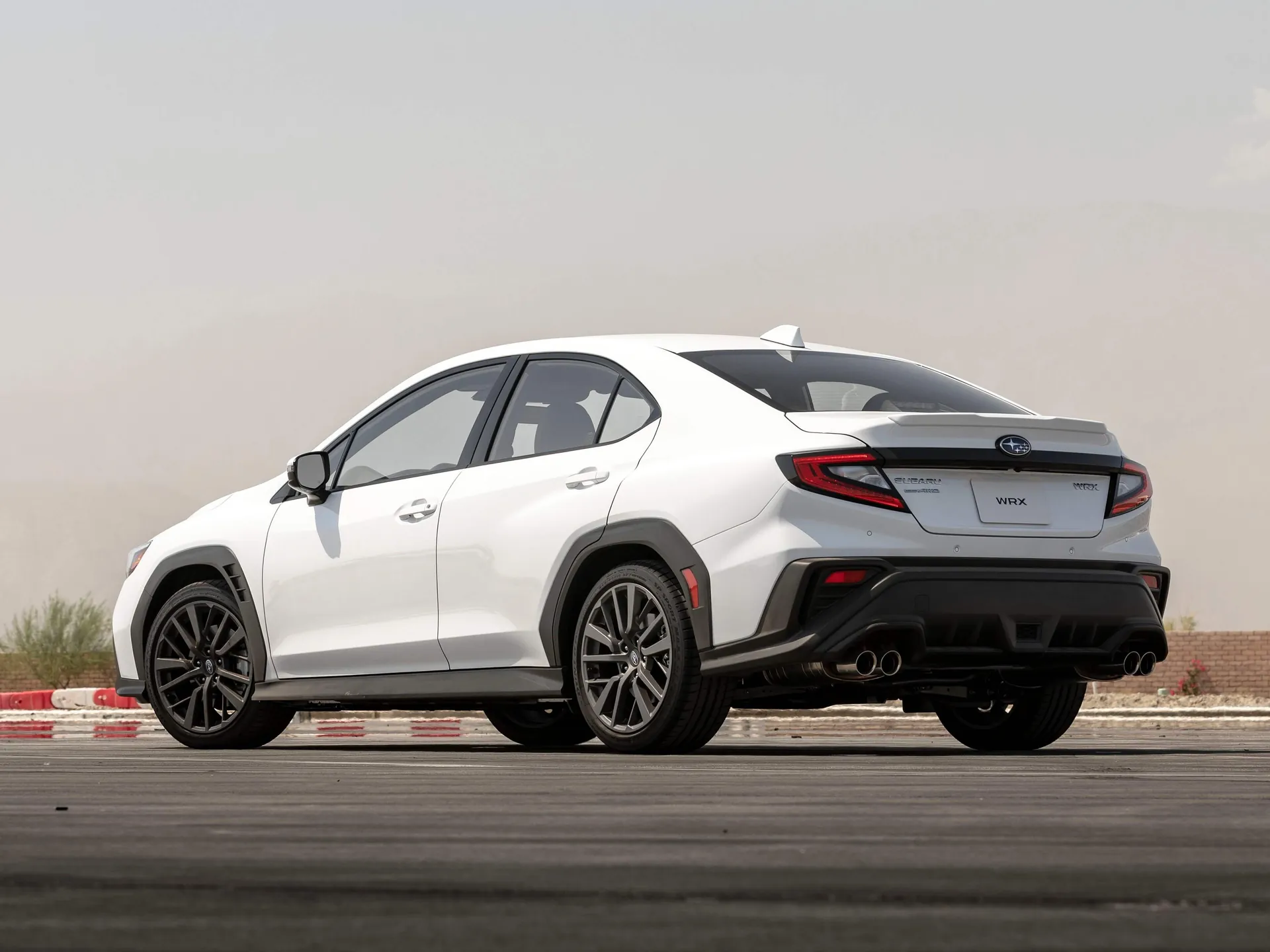 Subaru WRX (2022) – zadní tříčtvrteční pohled