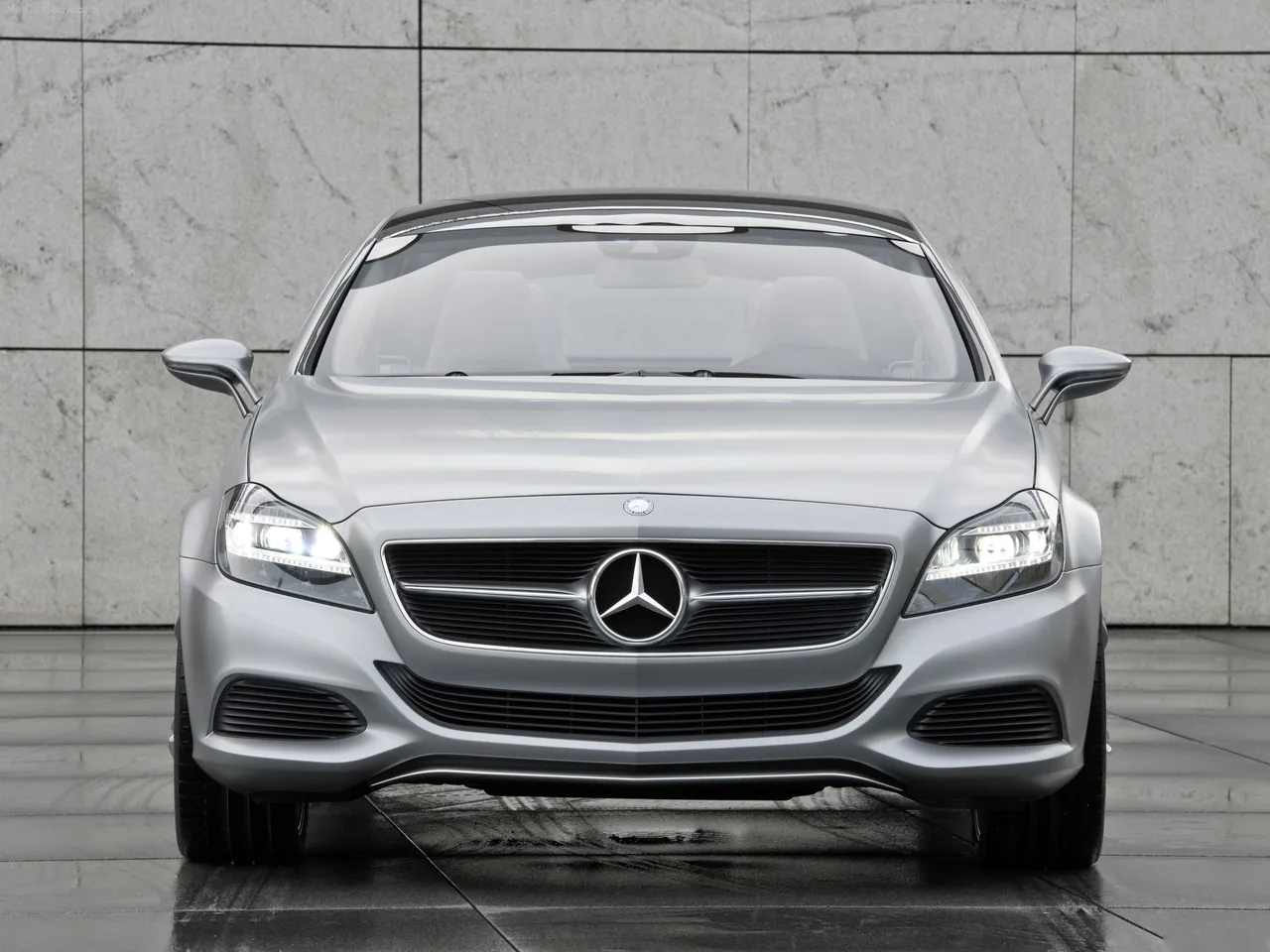 Mercedes-Benz Shooting Break Concept (2010) - Front