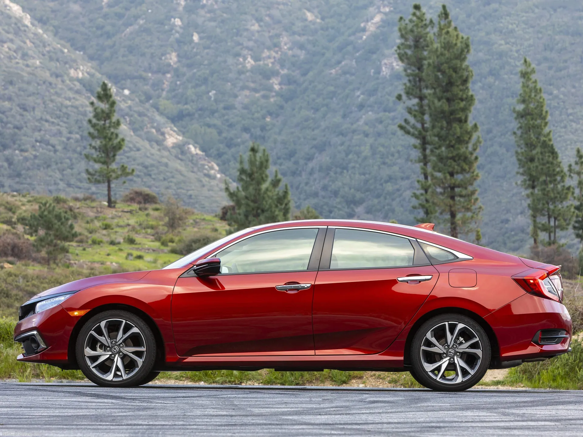 Honda Civic Sedan (2019) - Side Profile