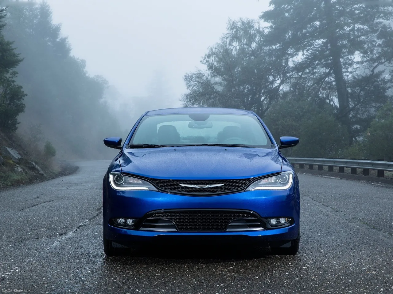 Chrysler 200 (2015) – zepředu