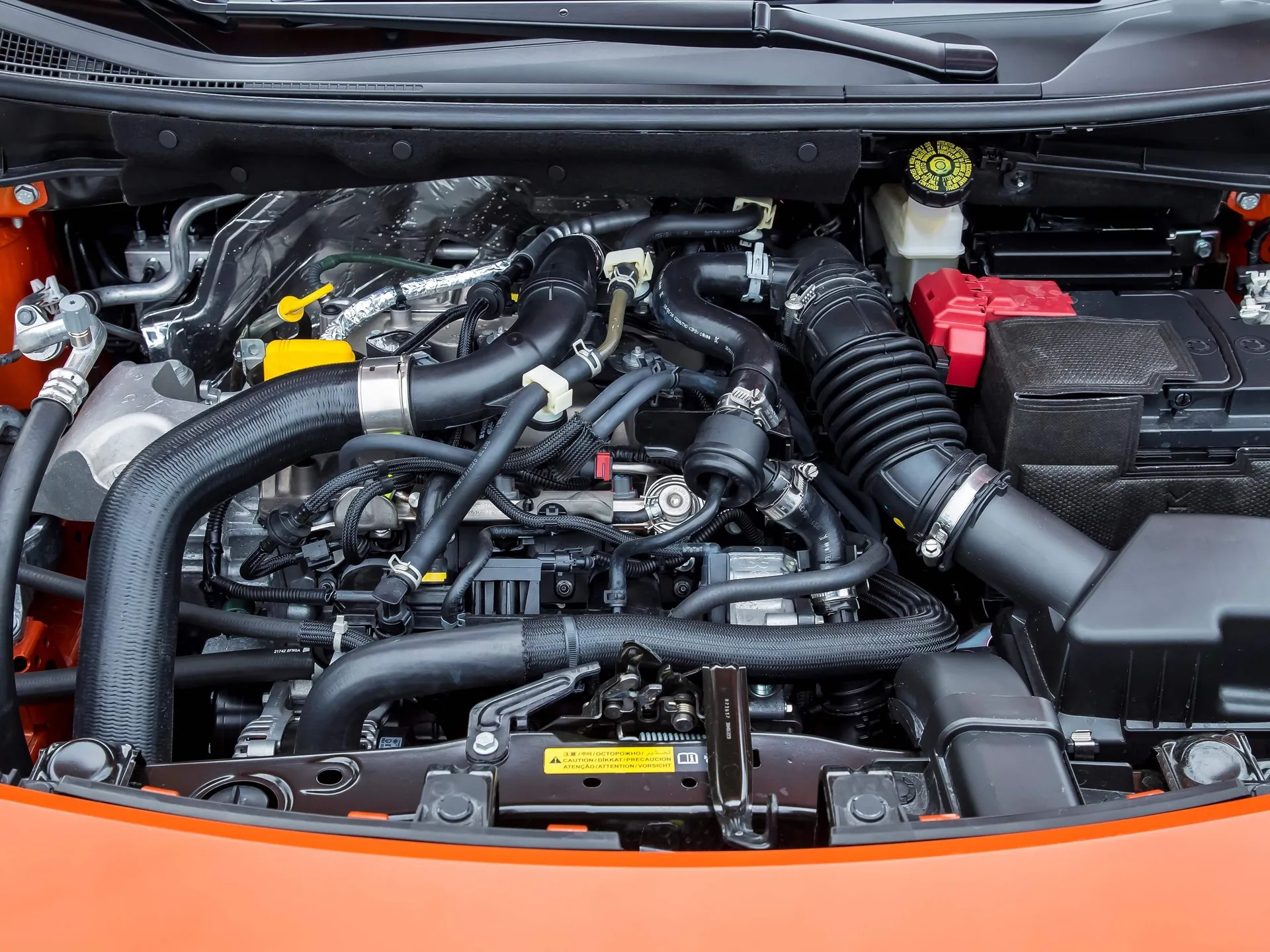 Nissan Micra (2017) – motorový prostor