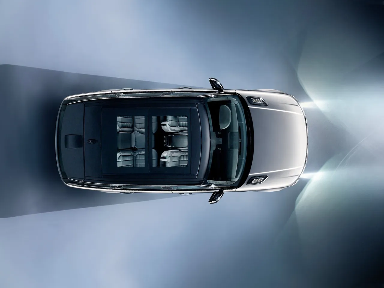 Land Rover Range Rover Sport (2014) – pohled shora