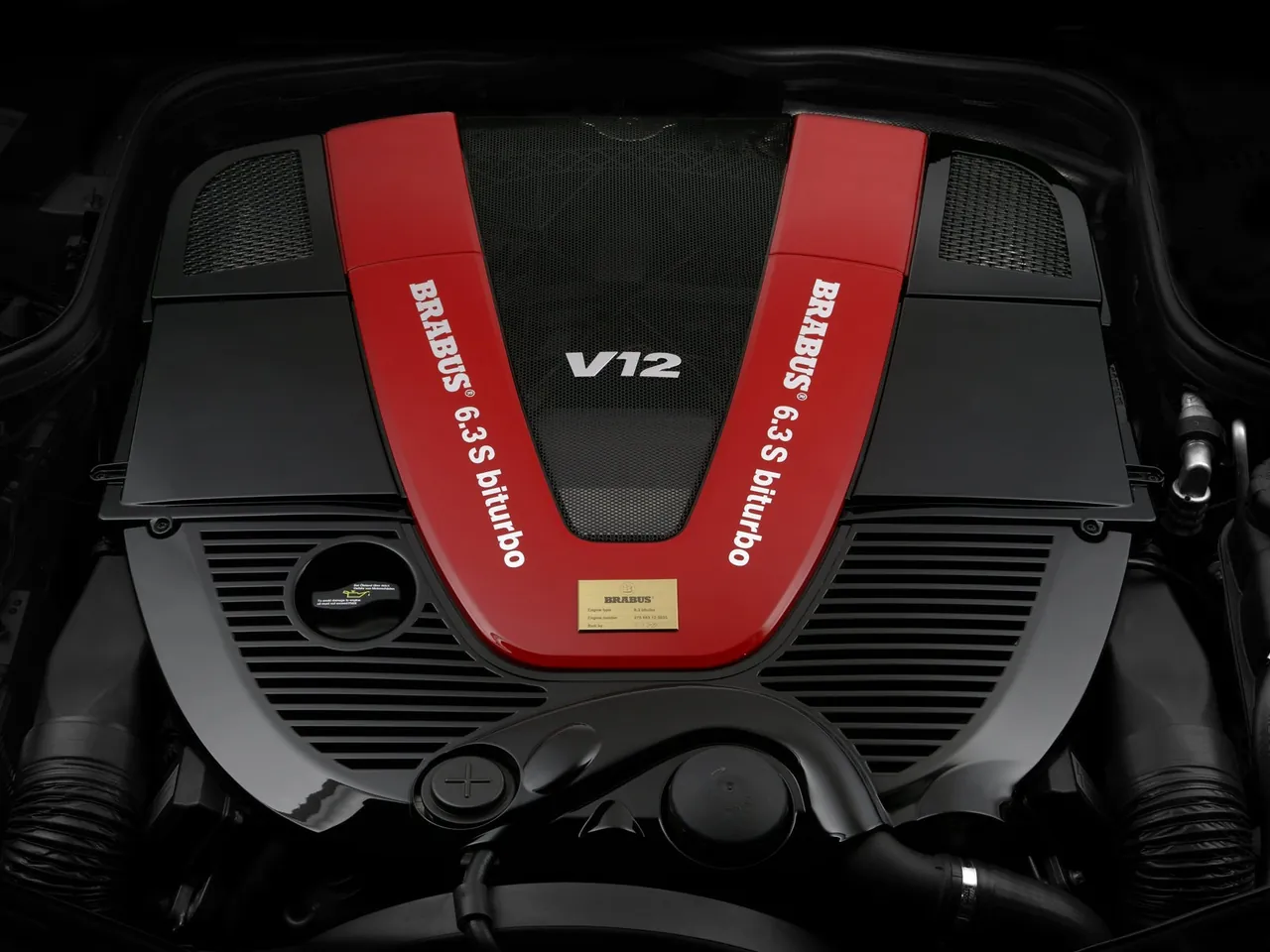 Brabus Mercedes-Benz SL-Class (2009) – motorový prostor