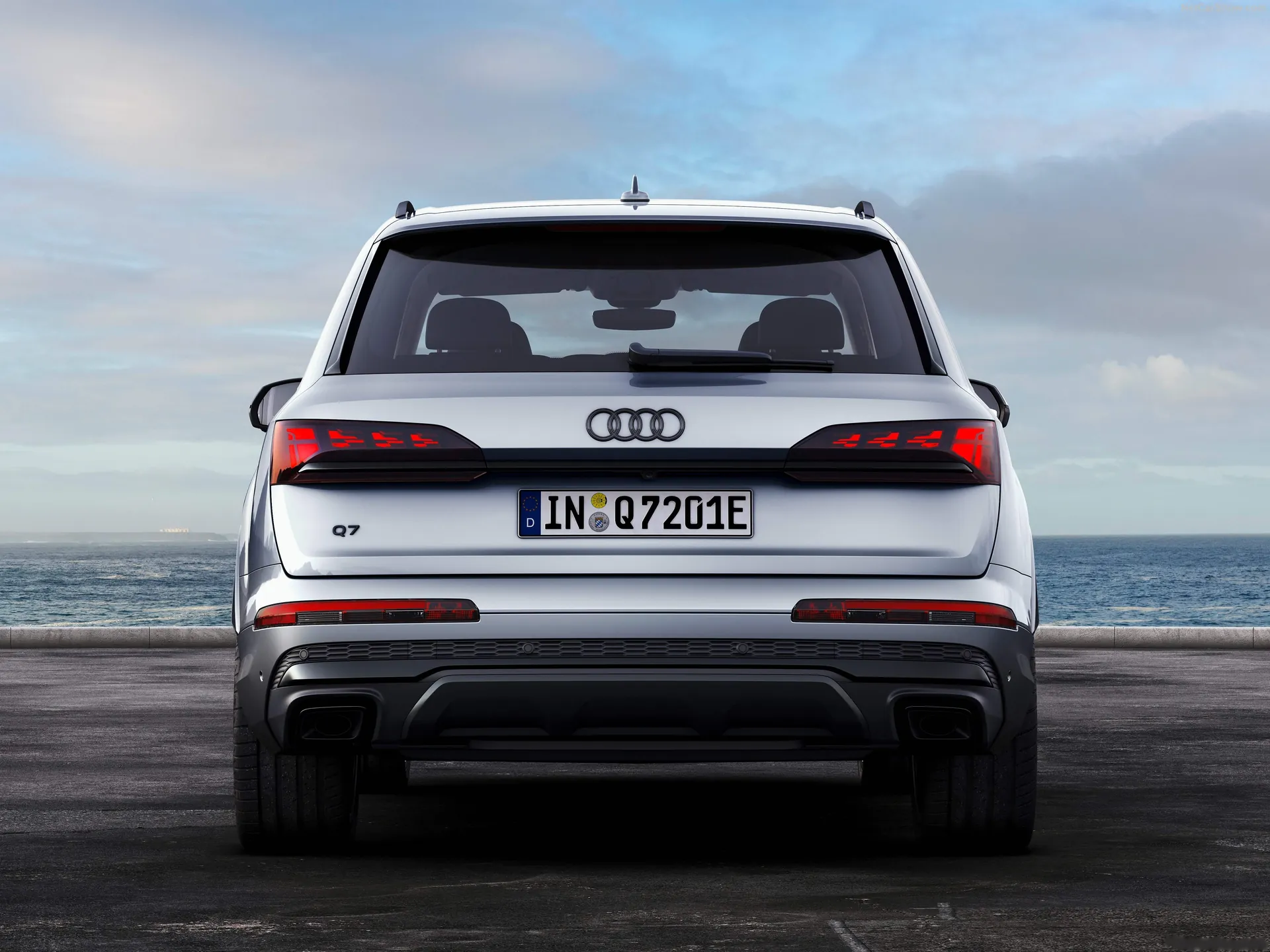 Audi Q7 TFSI e quattro (2024) – zezadu
