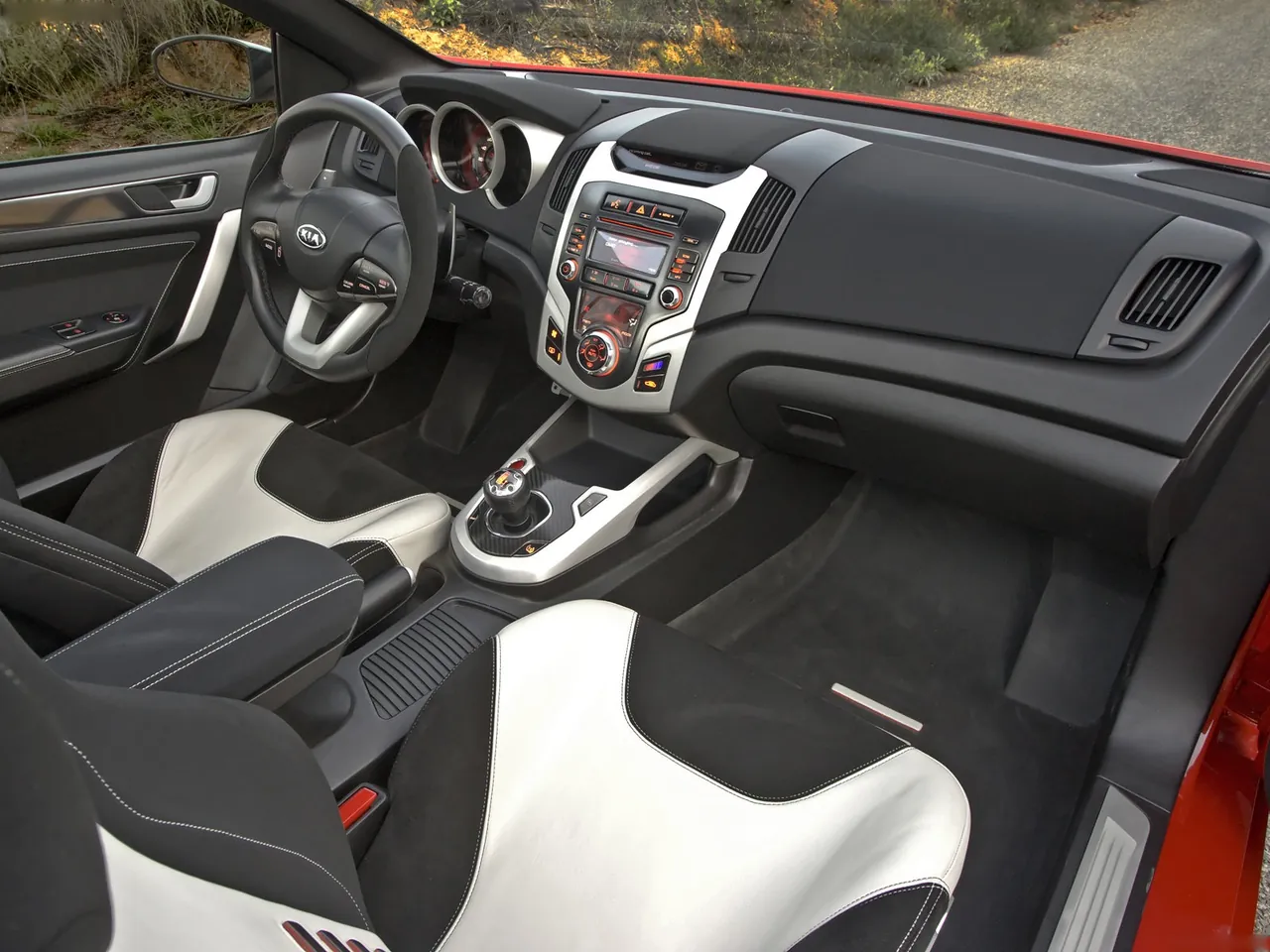 Kia KOUP Concept (2008) – interiér