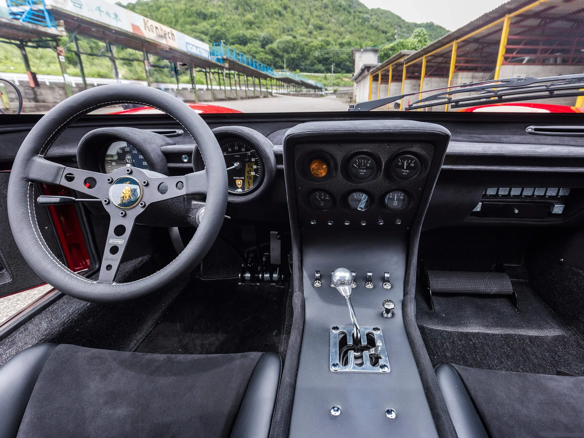 Lamborghini Miura SVR (1976) – interiér