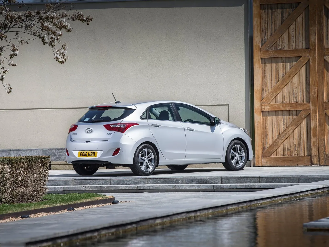 Hyundai i30 (2015) - Rear Three-Quarter