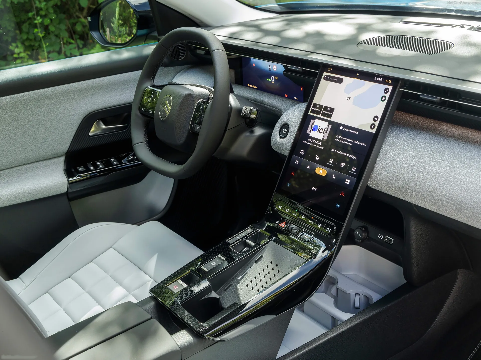 Citroen C5 Aircross Emeraude (2027) – interiér