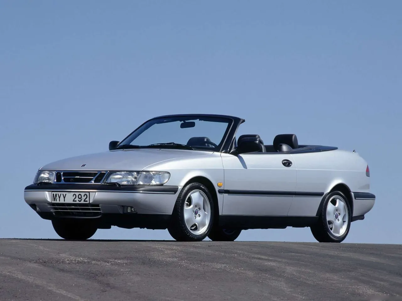 Saab 900 Convertible (1997)