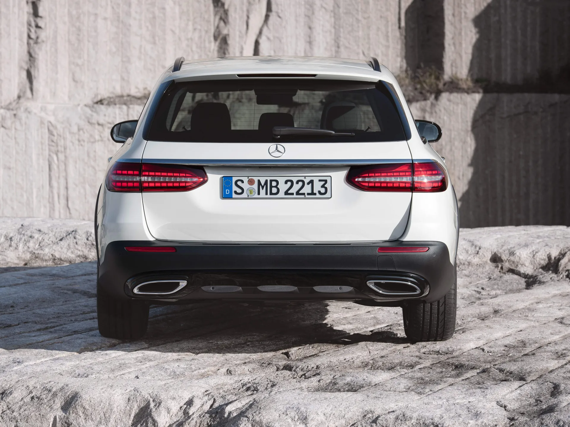 Mercedes-Benz E-Class All-Terrain (2021) - Rear