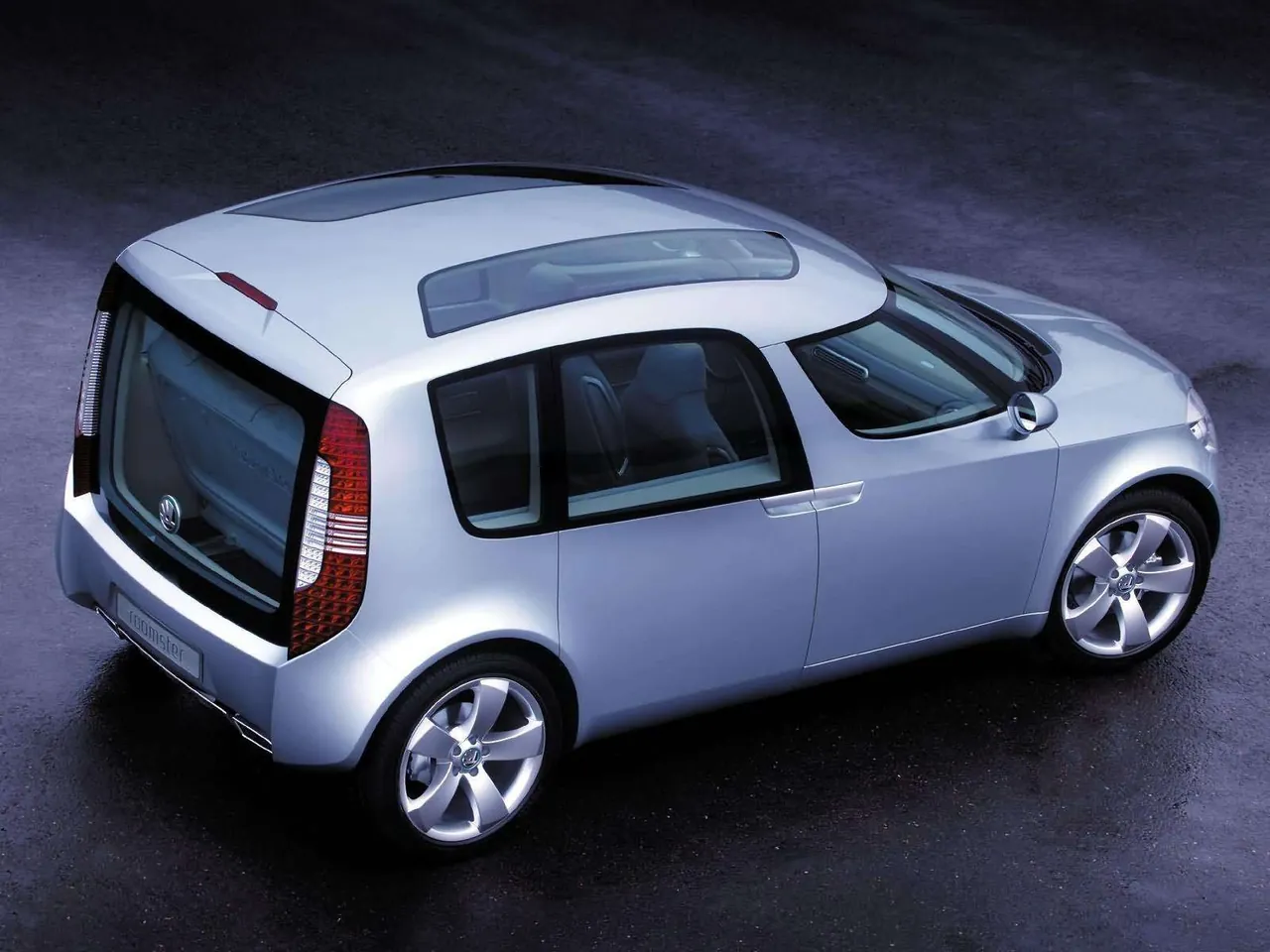 Skoda Roomster Concept (2003) – zadní tříčtvrteční pohled