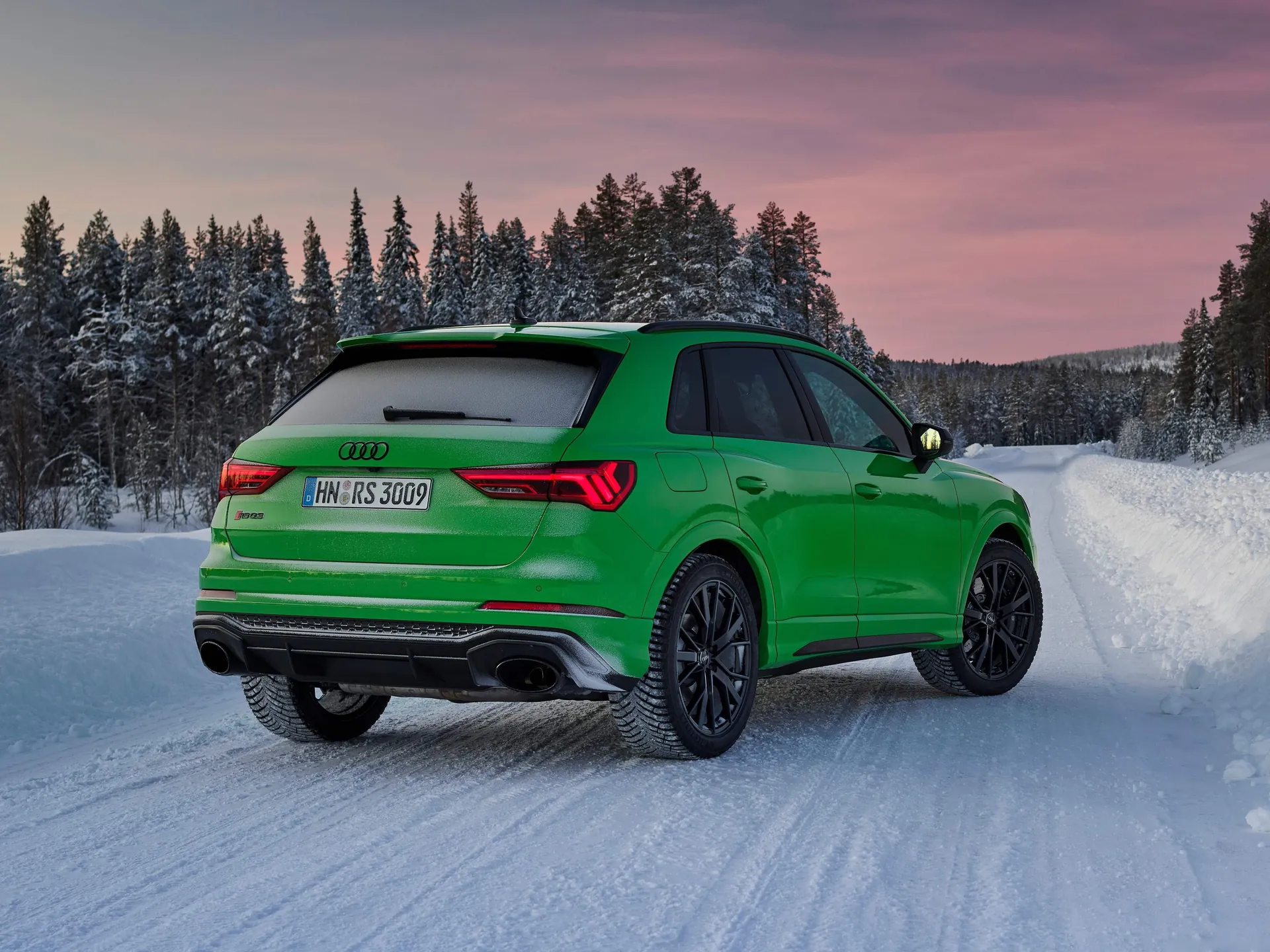 Audi RS Q3 (2020) – zadní tříčtvrteční pohled