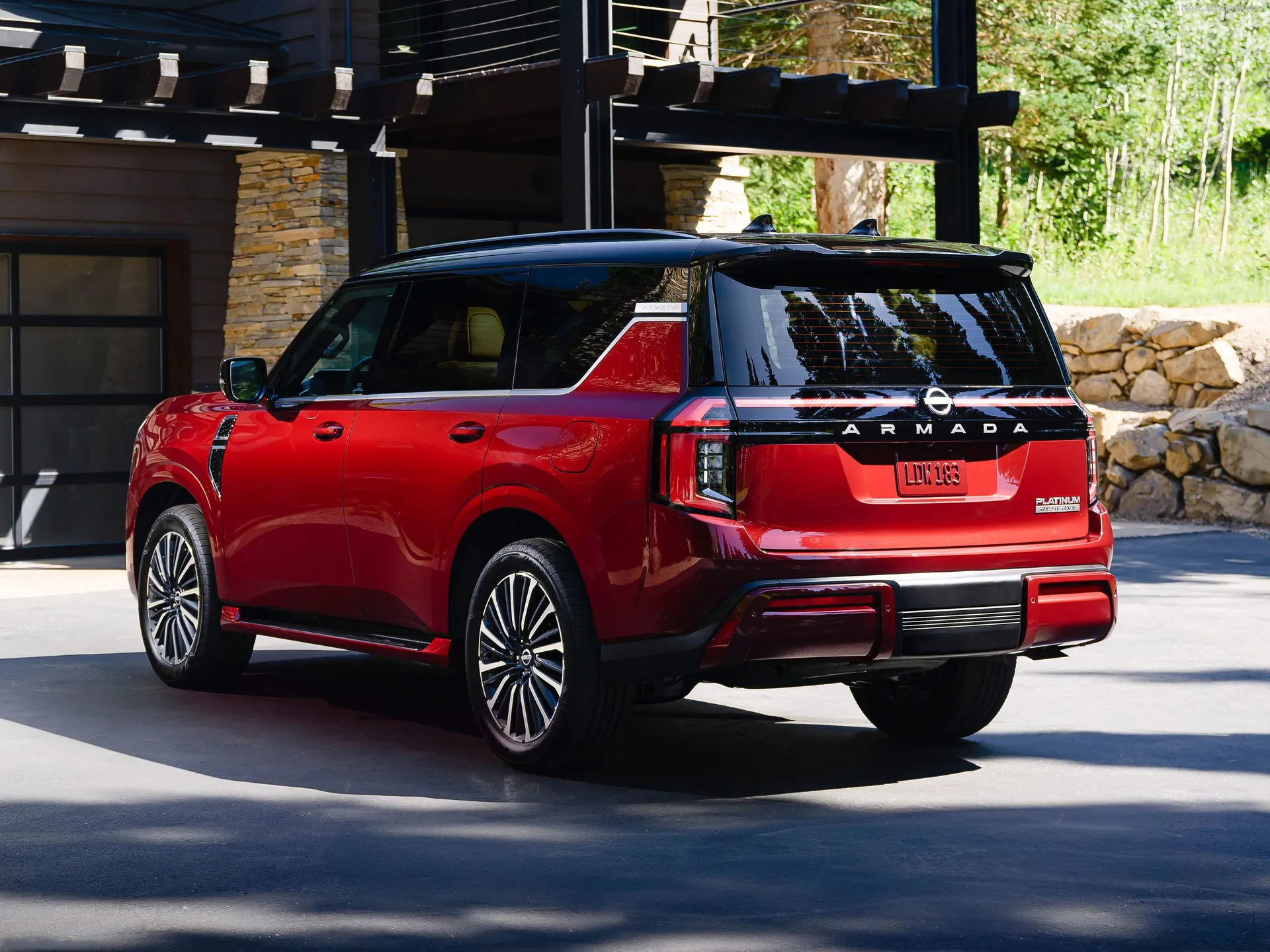 Nissan Armada (2025) – zadní tříčtvrteční pohled