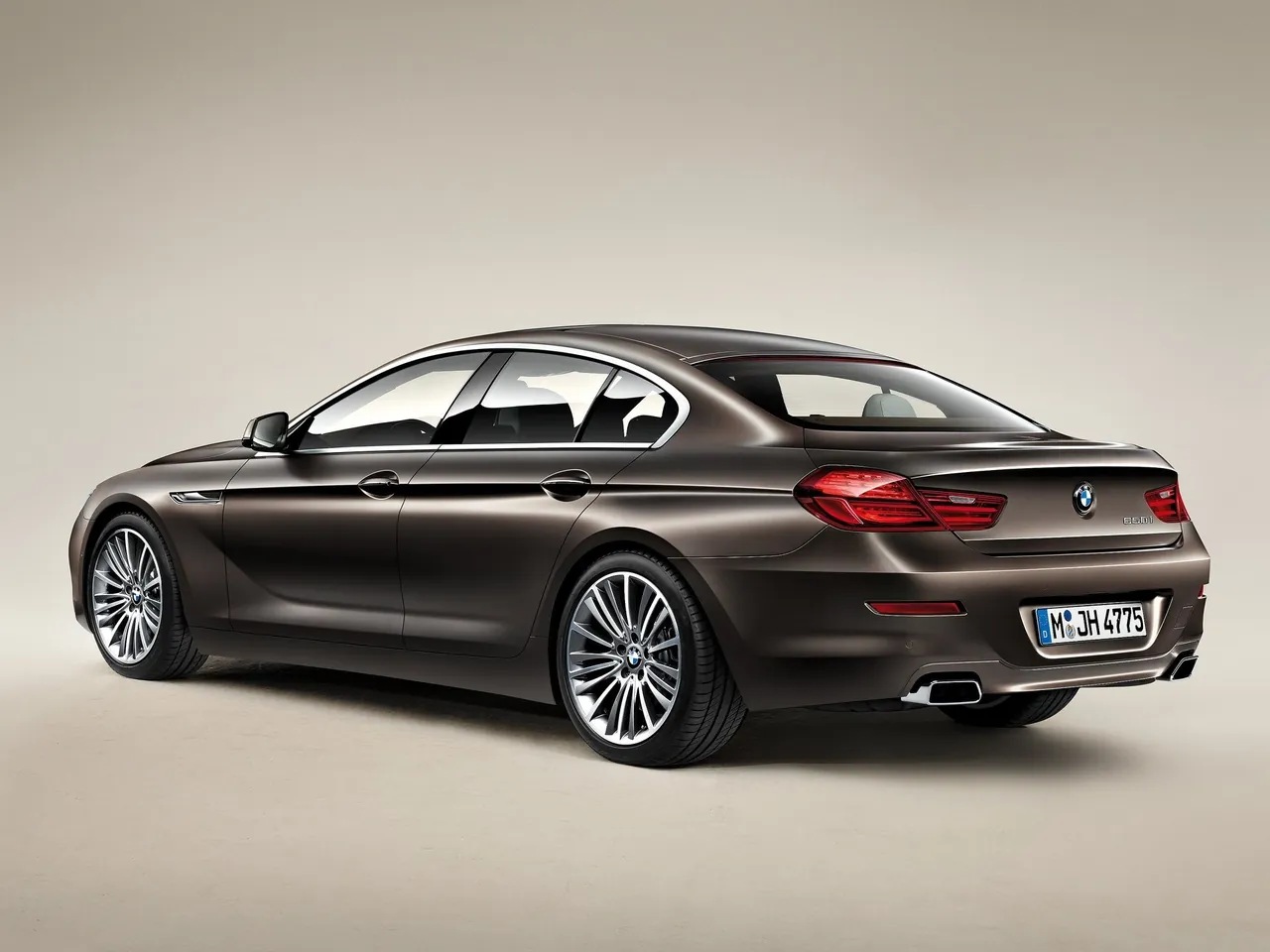 BMW 6-Series Gran Coupe (2013) – zadní tříčtvrteční pohled