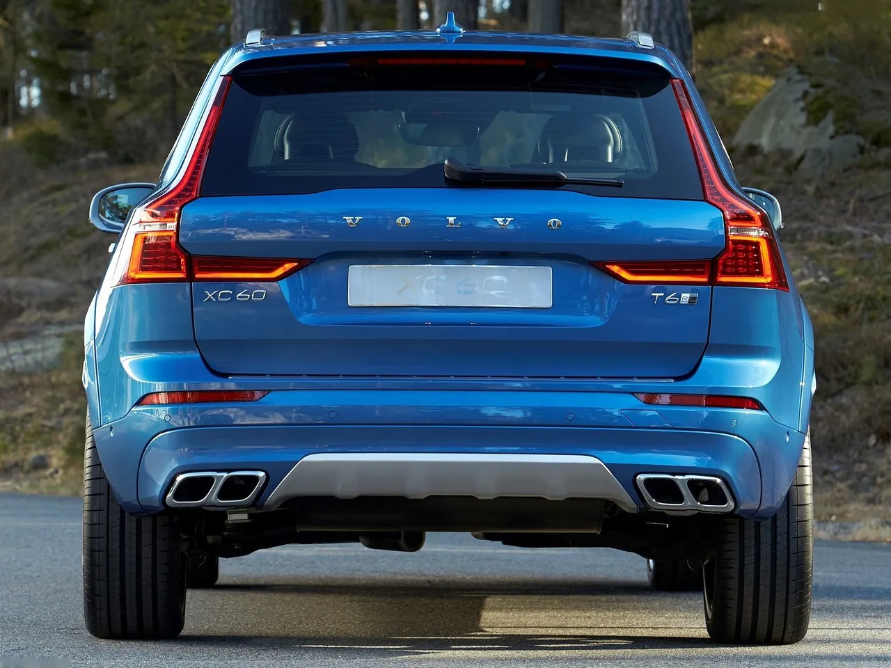 Volvo XC60 (2018) – zezadu