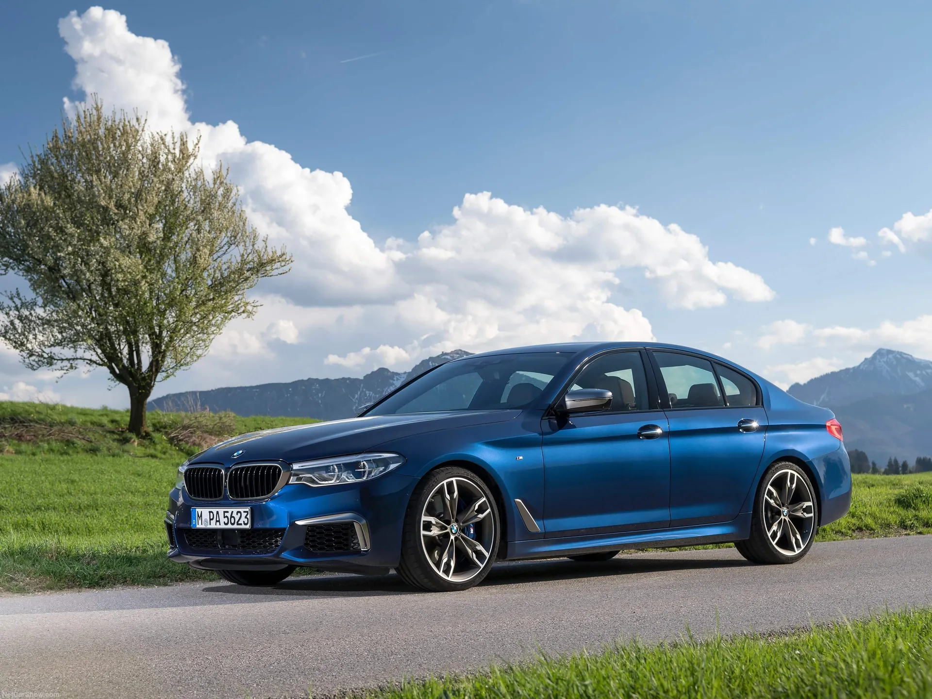 BMW M550i xDrive (2018)