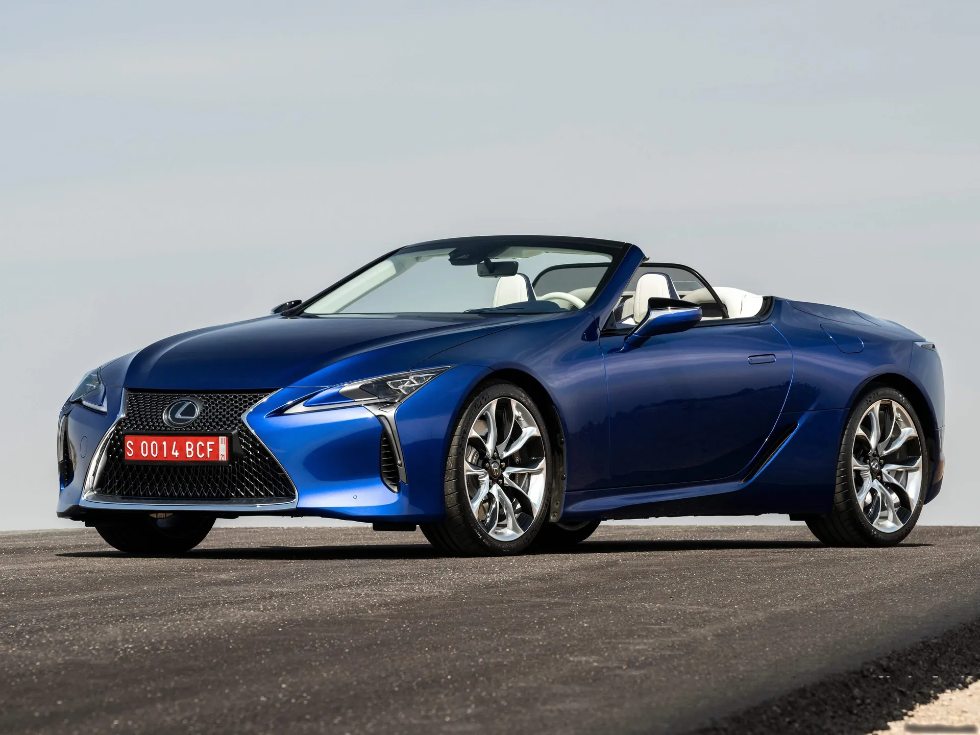 Lexus LC 500 Convertible (2021)