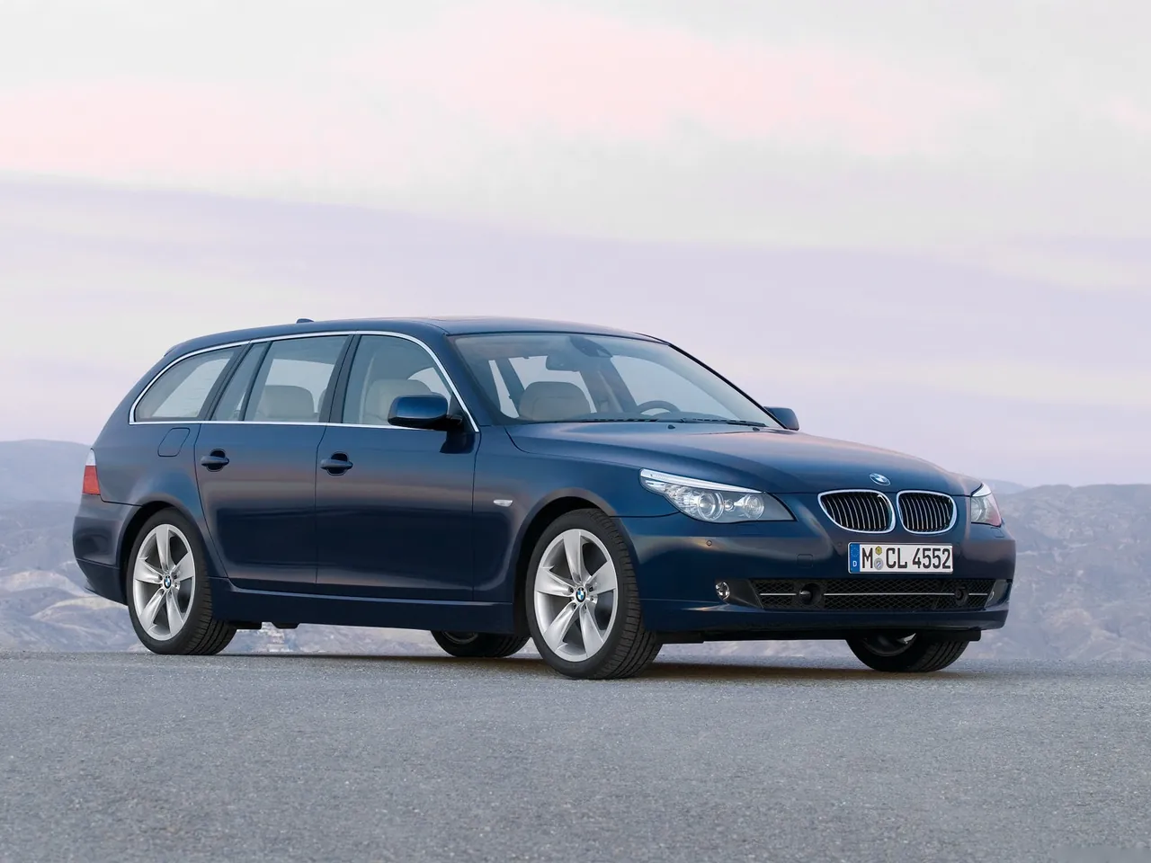 BMW 5-Series Touring (2008)