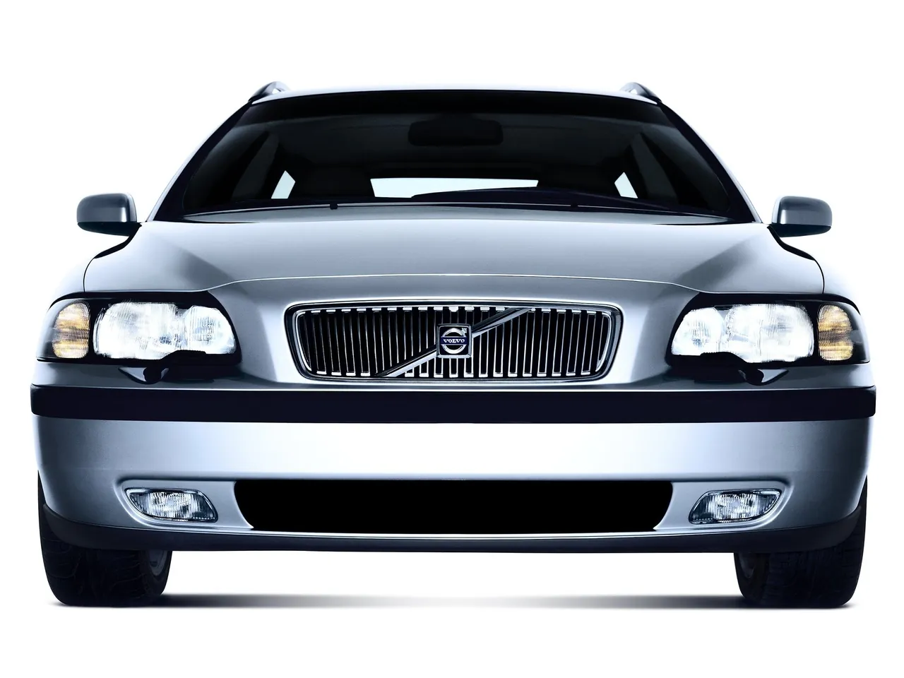Volvo V70 (2004) – zepředu