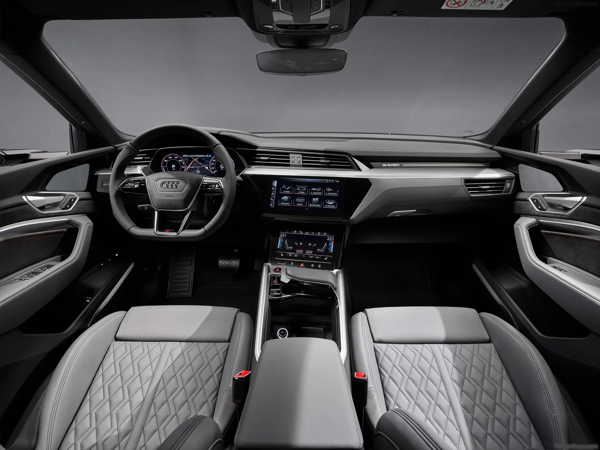 Audi e-tron S (2021) – interiér