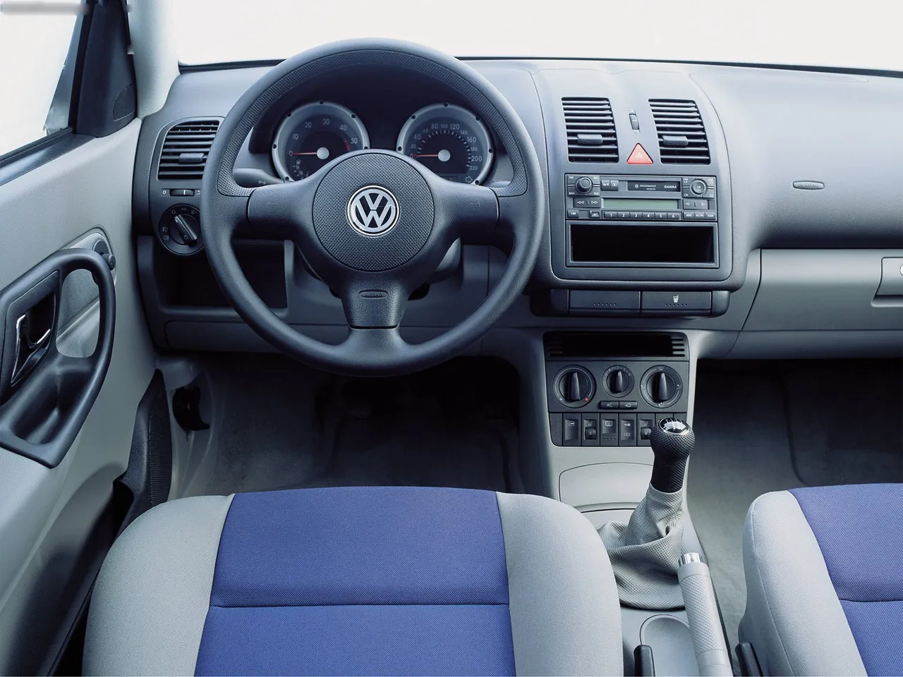 Volkswagen Polo (1999) - Interior