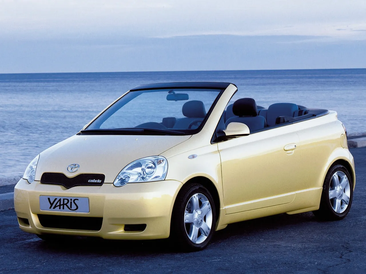 Toyota Yaris Cabrio Concept (2000)