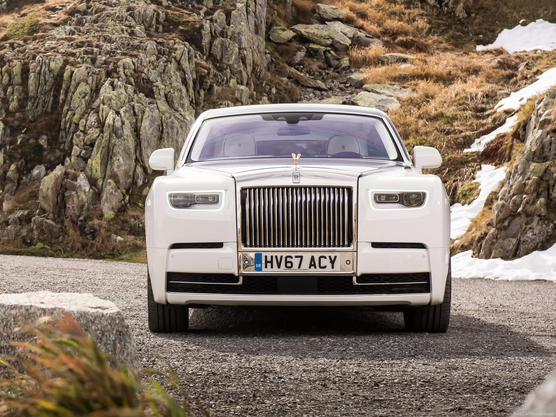 Rolls-Royce Phantom (2018) – zepředu