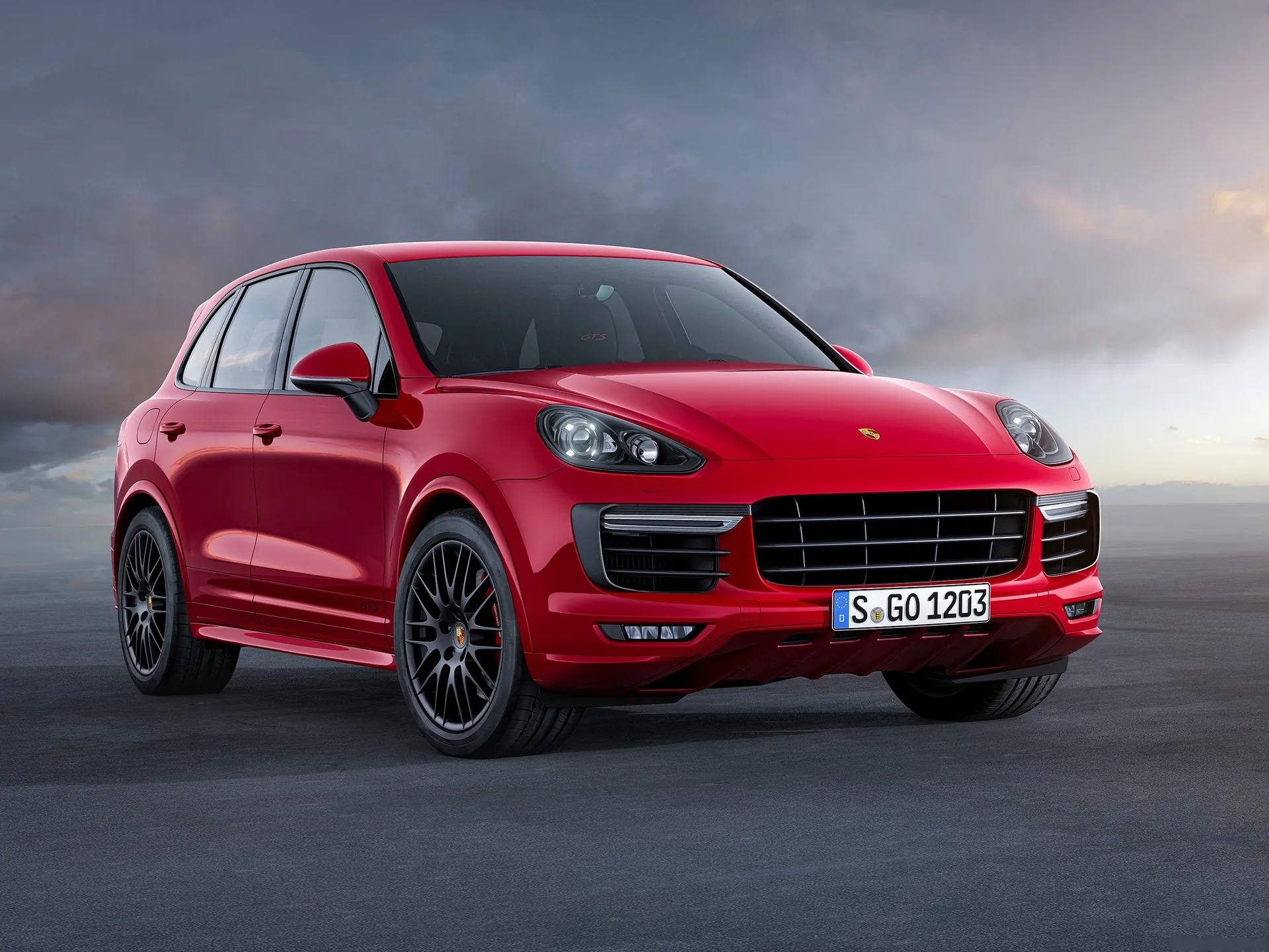 Porsche Cayenne GTS (2015)