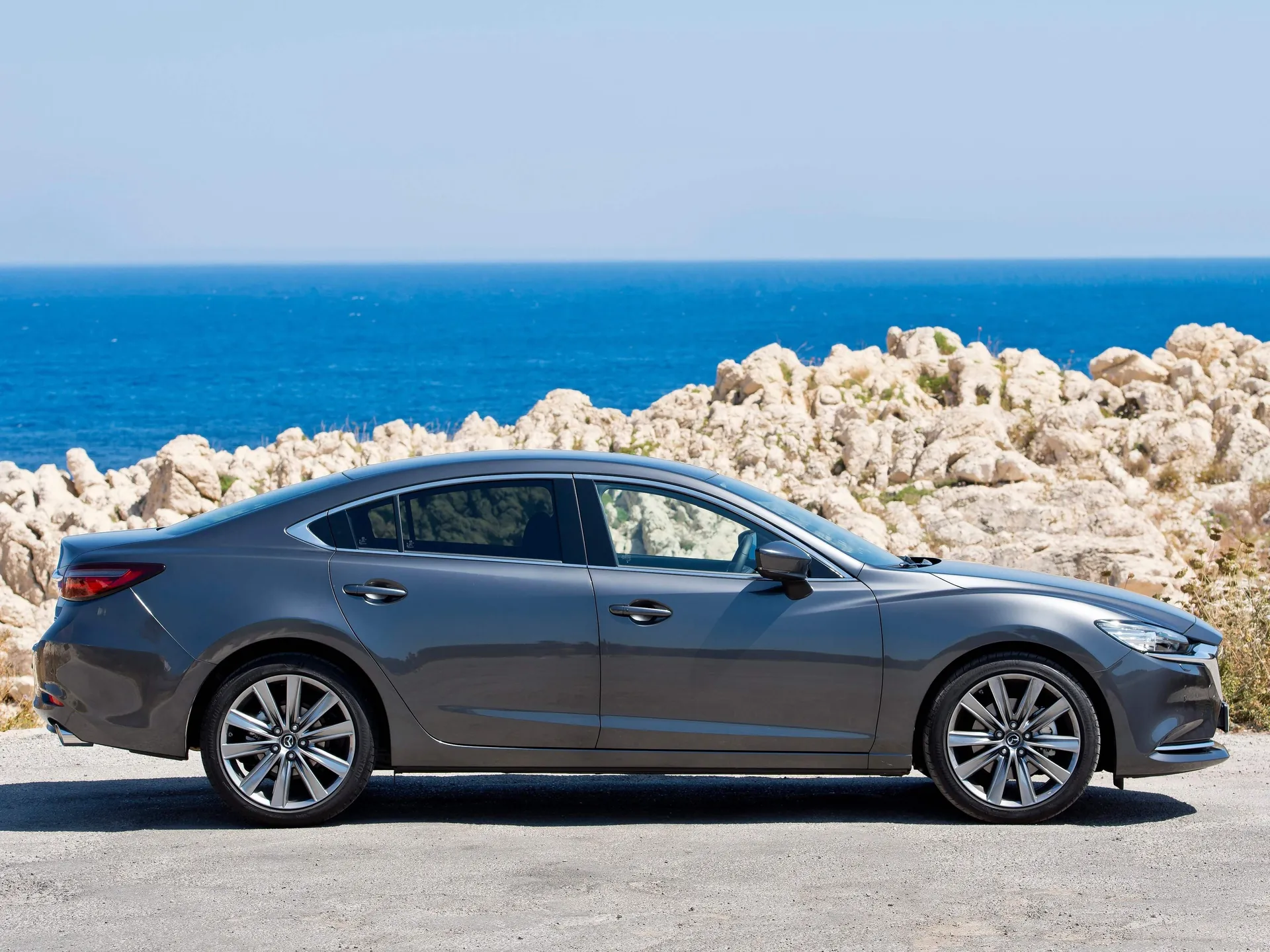 Mazda 6 (2018) – boční profil