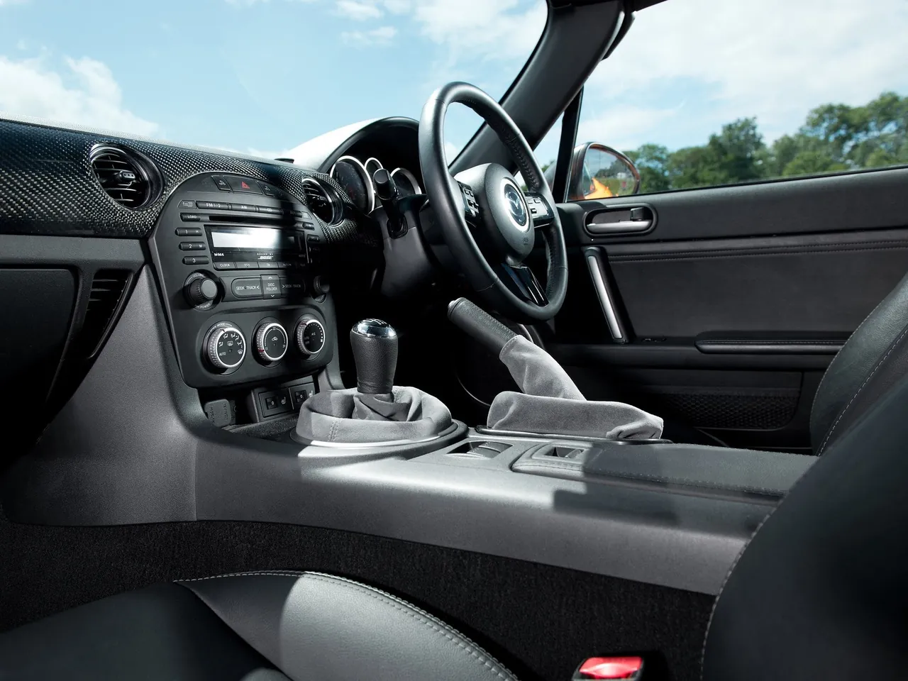 Mazda MX-5 GT Concept (2012) – interiér