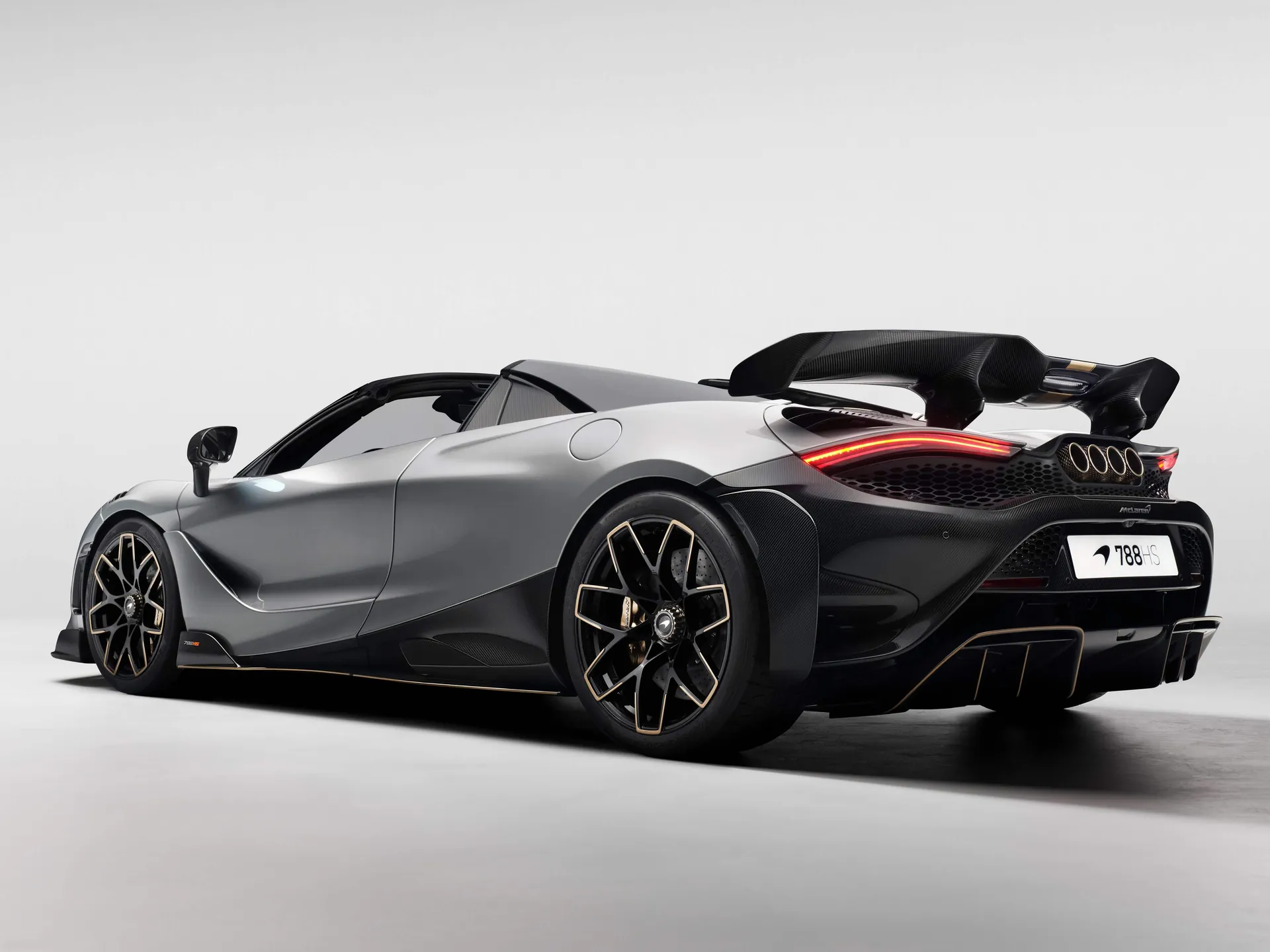 McLaren 788HS Spider (2027) – zadní tříčtvrteční pohled