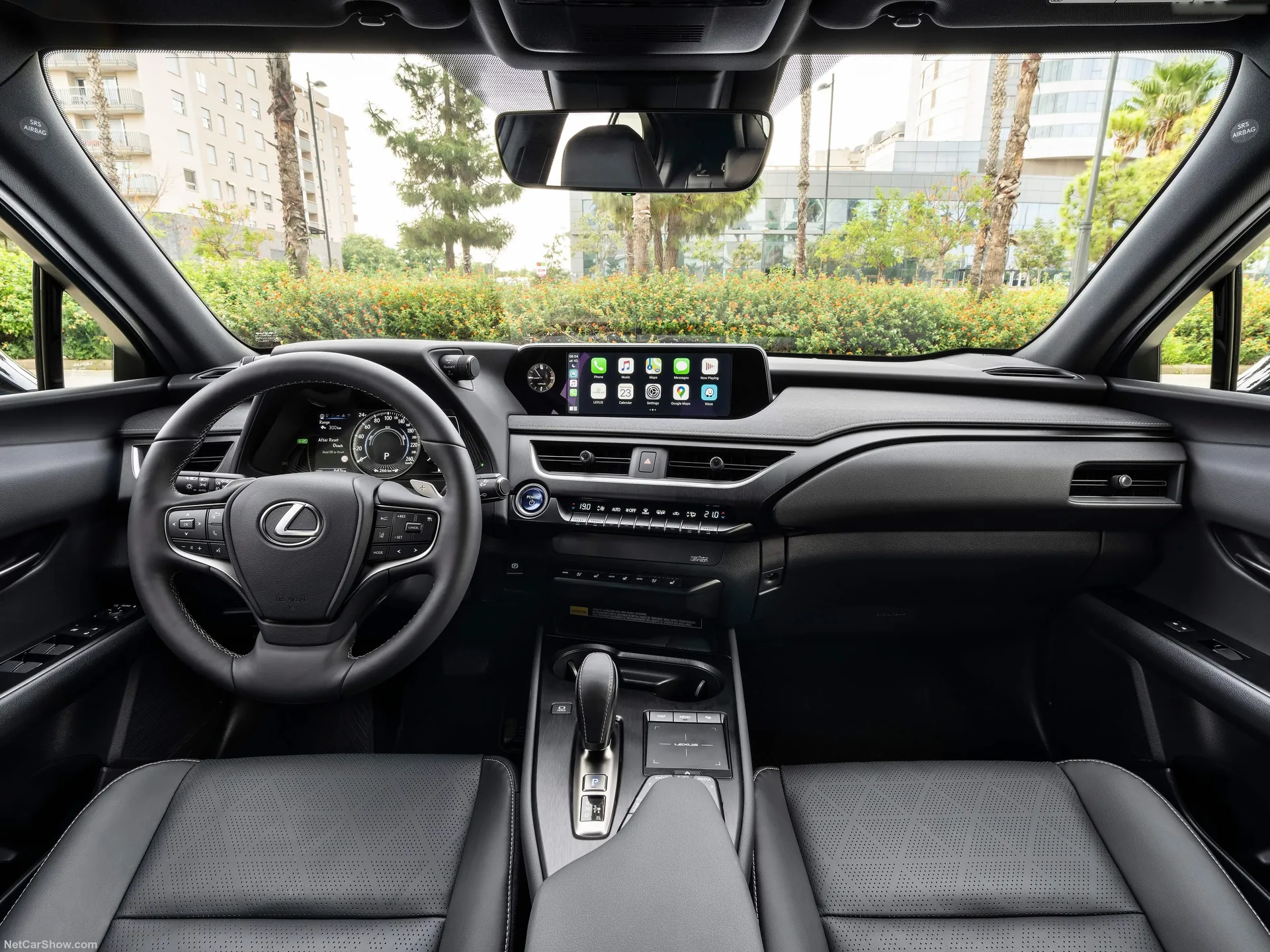 Lexus UX 300e (2021) – interiér