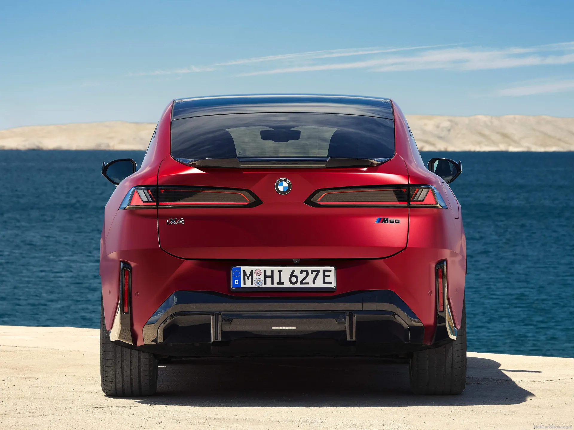 BMW iX4 M60 xDrive (2027) – zezadu