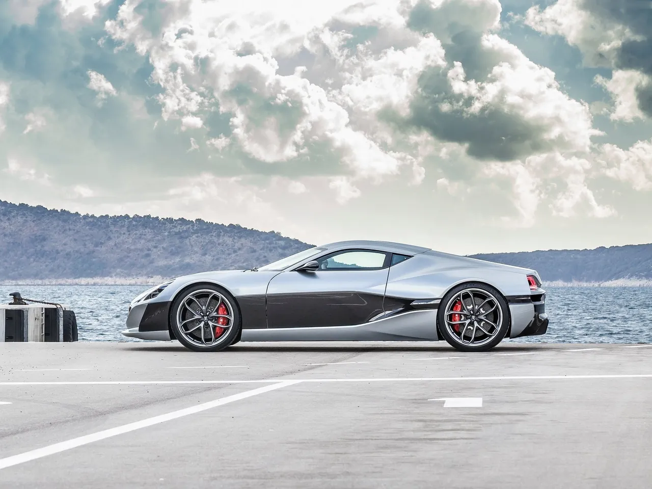 Rimac Concept One (2016) – boční profil
