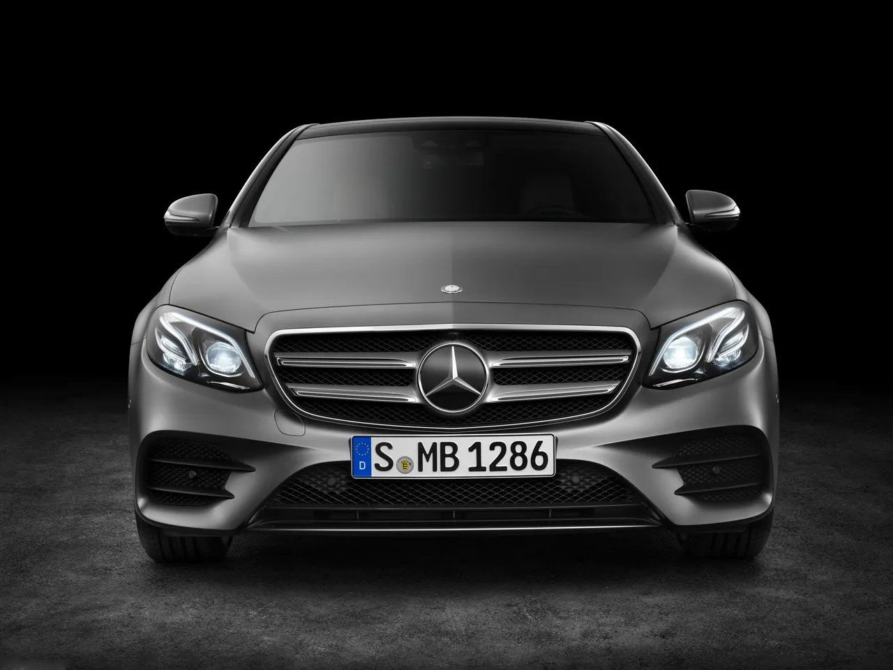 Mercedes-Benz E-Class (2017) – zepředu