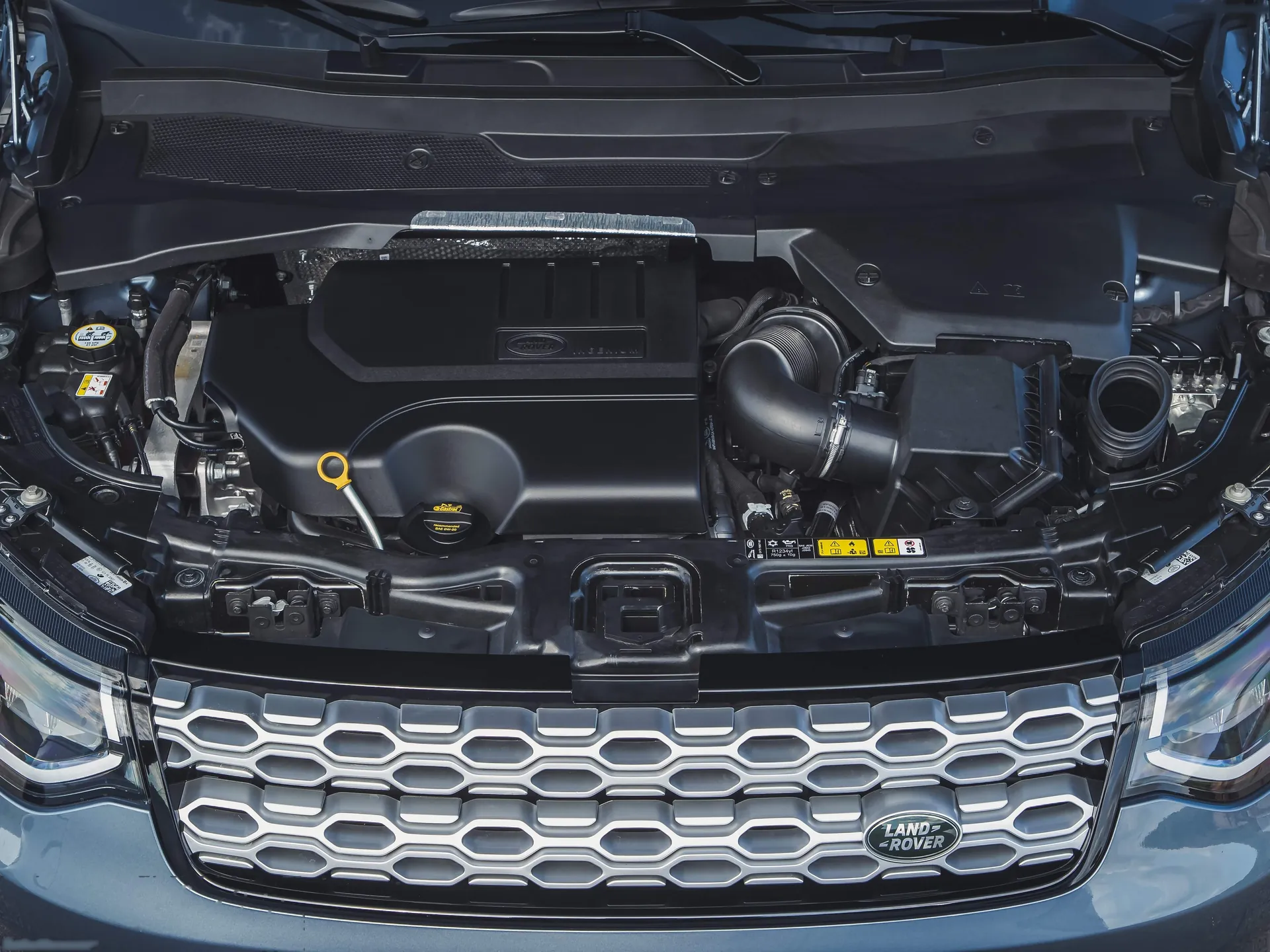 Land Rover Discovery Sport (2020) - Engine Bay