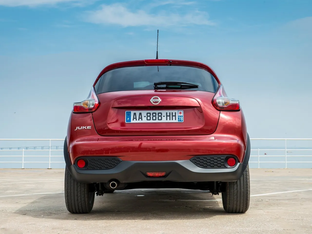 Nissan Juke (2015) – zezadu